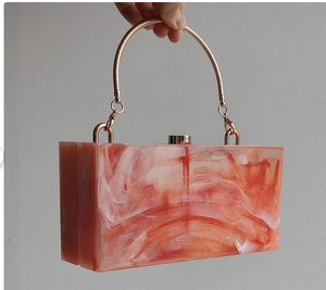 Magnifique pochette en résine pour femme, modèle de sculpture artificielle, artisanat fait main, de haute qualité, tendance pour les événements féminins en Inde - Product Image 2