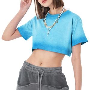 T-shirt court dégradé pour femme, manches courtes, en coton, style décontracté streetwear, tee-shirt court ombré, haut tendance été - Product Image 1