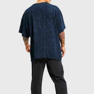 เสื้อยืดโอเวอร์ไซส์ทรงเรกูลาร์ ผ้าคอตตอน 100% น้ำหนัก 250 กรัม สไตล์วินเทจ สตรีทแวร์ลำลองสำหรับผู้ชาย ลวดลายย้อมสีแบบ Distressed Acid Wash ไซส์พลัส - Product Image 4