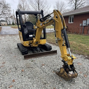 Miniexcavadora CAT 301.7 CR para Trabajos de Construcción y Demolición - Product Image 3
