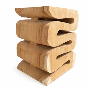 Tabouret en bois de Suar massif au design ondulé, chaise sculpturale unique pour entrée, idéal pour l'ameublement d'hôtels de charme et l'esthétique rustique des maisons. - Product Image 2