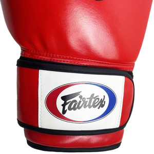 ถุงมือชกมวย Fairtex รุ่นขายดีที่สุด สำหรับการต่อสู้ระดับมืออาชีพ สีแดง หนังแท้ สำหรับมวยไทย คิกบ็อกซิ่ง แบบมีสายรัด Fairtex - Product Image 2