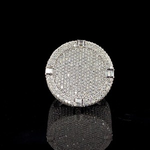 Anillo de Moissanita de Alta Calidad con Acabado Liso y Piedra Tallada, Bañado en Plata de Ley, Estilo Hip Hop, Unisex - Product Image 1