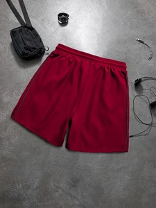 Shorts légers pour hommes, coupe décontractée, conçus pour les aventures en saison chaude, usage quotidien et mouvements fluides tout au long de la journée - Product Image 3