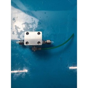 เซ็นเซอร์ความแม่นยำสูง UE V12F-153 + SWAGELOK 316 มือสอง สภาพเดิม อะไหล่อุปกรณ์เซมิคอนดักเตอร์รุ่นเก่า - Product Image 4