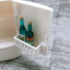 บ้านตุ๊กตา1:12ตู้เย็นสีขาวเฟอร์นิเจอร์โมเดลการ์ตูนบ้านตุ๊กตาจิ๋วของเล่นทำจากพลาสติก - Product Image 6