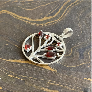 Pendentif vintage en argent 925 fait main avec motif d'arbre et pierre précieuse grenat, pour un usage quotidien, bijoux unisexes - Product Image 4