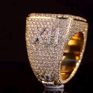 Anillo de compromiso, boda, fiesta, estilo hip hop, con incrustaciones de oro y rodio, corte baguette, para hombre y mujer, regalo personalizado. - Product Image 3