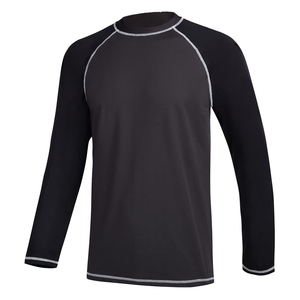 Camiseta Deportiva para Hombre con Logotipo Personalizado, Diseño Atlético y Elegante para Fitness y Moda Casual - Product Image 1