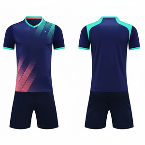 Ensemble de football professionnel OEM ODM sur mesure, uniformes de football respirants en polyester, ensembles de vêtements d'équipe - Product Image 6