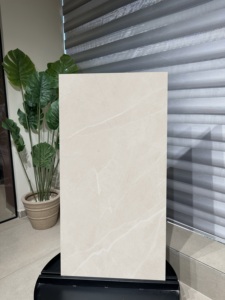 Azulejo Cerámico FAVOLOSA PULPIS CREMA de la Mejor Calidad, Acabado Pulido Mate, Revestimiento de Pared y Piso de Lujo, Disponible a Precio Directo de Fábrica - Product Image 3
