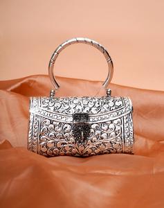 Sac à main de luxe vintage en métal God Grace Craft pour femme, gravé argenté, fait main, personnalisable, pour soirée, mariage, fête, cadeau - Product Image 2