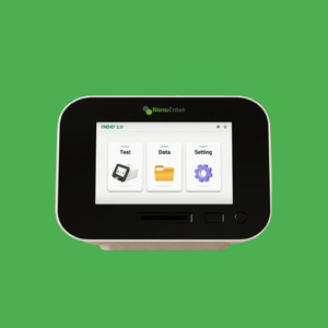 Analyseur FREND 2.0 nanoentek, dispositif POCT pour tests rapides et quantitatifs en milieu hospitalier et clinique, immunoessai chimiluminescent portable. - Product Image 1