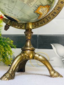 Globe terrestre vintage en laiton fait main de qualité supérieure avec support trépied en métal, globe décoratif éducatif durable pour la décoration de la maison, du bureau ou de la bibliothèque - Product Image 4