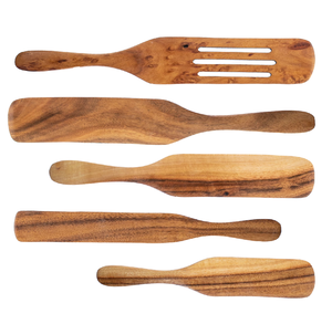 Ensemble de 5 spatules en bois pour la préparation de la pâte à sourde, la cuisson et le mélange des pâtes, pour hôtels, maisons et cuisines. - Product Image 3