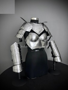 Conjunto de armadura de acero con temática de hadas, con baño de níquel negro y diseño soldado, para coleccionismo artístico. - Product Image 4