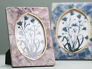 Marco de Fotos Moderno con Efecto Mármol, Diseño Artístico de Corte Ovalado y Borde Dorado para Decoración de Mesa de Lujo en el Hogar - Product Image 3