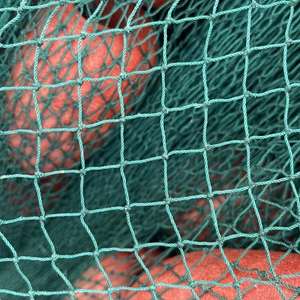 Plastique haute résistance résistant aux UV, recyclé à partir de filets de pêche pressés, pour applications de profilés, écologique et durable, Autriche - Product Image 1