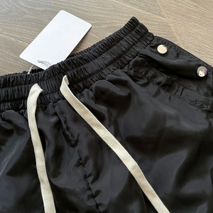 Pantalones Cortos Deportivos de Lona Ecológica Transpirable 100% Algodón Personalizados, Cintura Alta con Cordón Ajustable, Estilo Casual para Hombre - Product Image 3