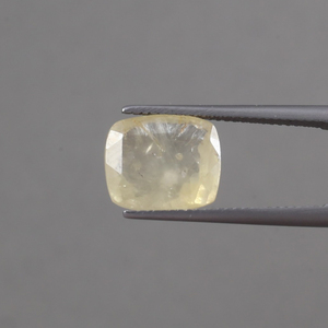 Saphir Jaune Naturel Non Monté 12x10mm Coupe Coussin 6,57 Carats Certifié IGI Changeant de Couleur Enceré/Huileé Grade AAA pour Bijoux - Product Image 1
