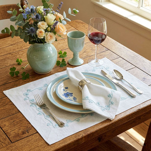 ชุดผ้าปูรองจานและผ้าเช็ดปากปักลายใบไม้มงคลแบบดั้งเดิมสุดหรู ซักได้ ผ้าลินินสีขาว สำหรับงานแต่งงานและงานเลี้ยงที่บ้าน - Product Image 1