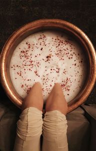 Bol à pédicure en cuivre glamour, récipient de luxe pour soins des pieds, décoratif, fait main, collection premium pour salon de beauté - Product Image 1