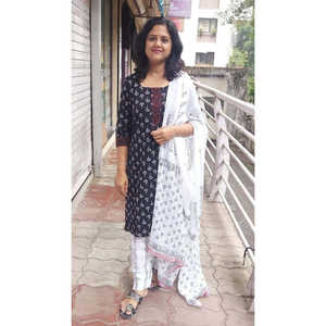 ชุดผ้าฝ้ายพิมพ์ลายบล็อกด้วยมือสีดำล้วนพร้อม dupatta - Product Image 2