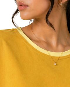 T-shirt surdimensionné personnalisé jaune moutarde pour femme, col rond décontracté, manches courtes, bordure contrastante, coupe ample, doux et respirant, idéal pour l'été - Product Image 3