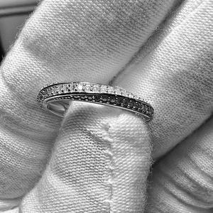 Anillo de Eternidad de Diamantes de Plata Blanca Sólida con Certificación IGI, Estilo Vintage, 2mm, Corte Redondo VVS, Anillo de Boda para Mujer - Product Image 3