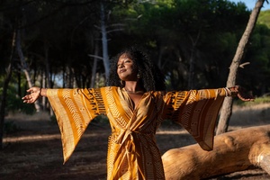 Kimono largo de rayón con estampado tribal, estilo bohemio, para llevar en capas, frente abierto, manga ancha, talla única, estilo casual, chaqueta para mujer, uso diario - Product Image 2