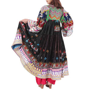 Vestido tradicional étnico afgano kuchi hecho a mano, traje tribal bordado, vestido afgano kuchi para mujer, ropa folclórica colorida. - Product Image 2