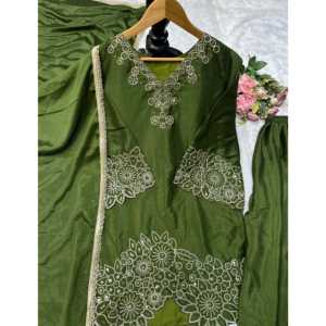 Ensemble pour les fêtes pour femmes Beautiful Top Bottom et Dupatta - Product Image 3