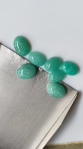 Amazonite Verte Naturelle 6x4mm Cabochon Ovale Calibré à Dos Plat pour Fabricants de Bijoux Qualité AAA Pierre Précieuse en Vrac RUDRANSH - Product Image 5
