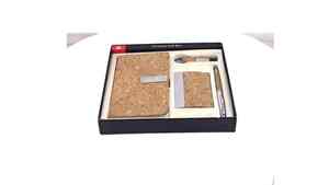 Ensemble cadeau d'entreprise avec carnet à finition liège, porte-cartes, porte-clés haut de gamme et stylo métallique – Cadeau exécutif - Product Image 4