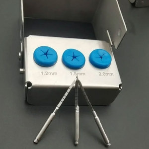 ดอกสว่านสำหรับการผ่าตัดช่องปาก ใช้ในงานทันตกรรม ห้องปฏิบัติการทันตกรรม สำหรับการปลูกถ่ายฟัน ดอกสว่านแบบปลายแหลมยาว ขนาด 1.2/1.5/2.0 มม. ชุด 3 ชิ้น - Product Image 3