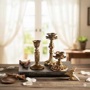 ชุดเชิงเทียนทองเหลืองสามชิ้น สไตล์วินเทจ ของตกแต่งบ้าน - Product Image 1