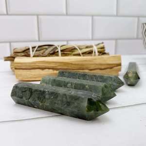 หินหยกเนฟไรต์ธรรมชาติทรงหอคอย ขัดเงา ใช้ตกแต่งบ้าน สำนักงาน ขายส่ง - Product Image 2