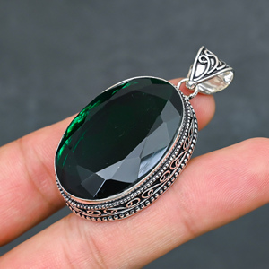 Magnifique pendentif en diopside vert chromé, pierre précieuse synthétique, en argent sterling 925, fait main, bijou statement, cadeau idéal - Product Image 3