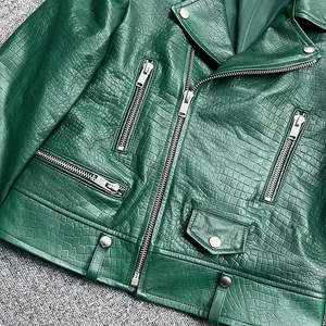 แจ็คเก็ตหนังผู้หญิงขายดี ดีไซน์ยอดเยี่ยม รับผลิตตามแบบ (OEM) แจ็คเก็ตหนังสำหรับกิจกรรมกลางแจ้ง พร้อมโลโก้และสีตามสั่ง ผลิตจากวัสดุคุณภาพดีที่สุด - Product Image 6