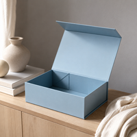 Boîte cadeau magnétique de luxe haut de gamme, écologique, avec doublure en éponge dorée, pour vêtements, accessoires, foulards, logo personnalisé, laminage mat rigide