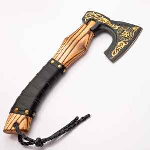 Hacha Vikinga Forjada a Mano de Alta Calidad, Regalo Perfecto para Padres y Padrinos de Boda, Regalo Premium Hecho a Mano con Empuñadura Decorada - Product Image 6