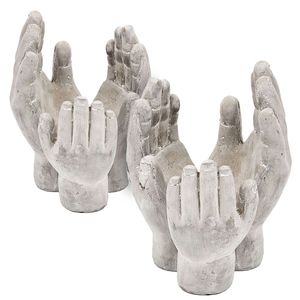 Juego de 2 Macetas y Jardineras Decorativas de Cemento con Diseño de Manos, 6x6x9 Pulgadas - Product Image 1