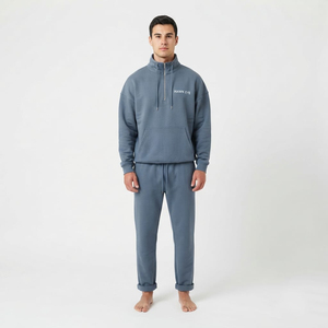 Ensemble de survêtement respirant pour homme Hawk Eye Sports : sweat à capuche élégant et tendance à col montant et demi-zip, et pantalon de survêtement - Product Image 4