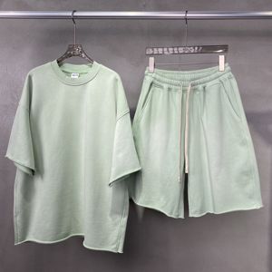 เสื้อยืดผู้ชายผ้าฝ้าย 100% สไตล์วินเทจ ล้างสีแบบแอซิด พร้อมชุดเซ็ตเสื้อและกางเกงขาสั้นสองชิ้น พิมพ์ลายด้วยเทคนิค Custom Heat Transfer, DTG และซิลค์สกรีน - Product Image 2