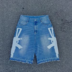 กางเกงยีนส์ขาสั้นผู้ชายทรงโอเวอร์ไซส์ผ้าฝ้ายคุณภาพสูงสไตล์วินเทจ ล้างสีแบบวินเทจ ความยาวระดับเข่า ทรงหลวม ระบายอากาศได้ดี สวมใส่สบาย - Product Image 3