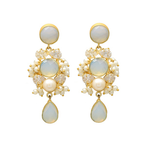 Boucles d'oreilles 3 couches en laiton plaqué or 24 carats pour femme, avec opalite, zircone cubique et perle d'eau douce, magnifiques et imposantes, pour mariage - Product Image 1