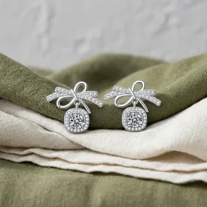 Boucles d'oreilles en or blanc pour femmes, diamants ronds taille brillant, certifiés IGI, bijoux de fête classiques, nouveau design Ramdut Ear 0069 - Product Image 2