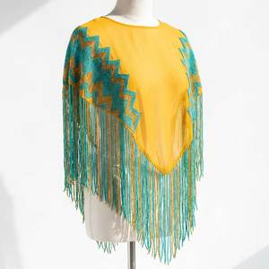 Poncho de créateur le plus vendu, orné de perles, vêtement d'extérieur tendance pour occasions spéciales, disponible pour une livraison mondiale - Product Image 4