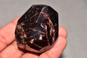 Pierre de grenat rouge naturel brut, pierre de guérison, pierre de grenat roulée pour la décoration, pépites de grenat taillées en almandine - Product Image 3