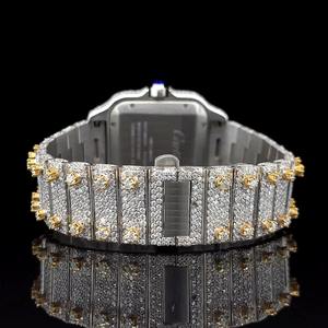Montre-bracelet classique de luxe pour homme, cadran entièrement serti de diamants avec chiffres romains, lunette dorée, mouvement à quartz, style glacé, édition limitée - Product Image 4
